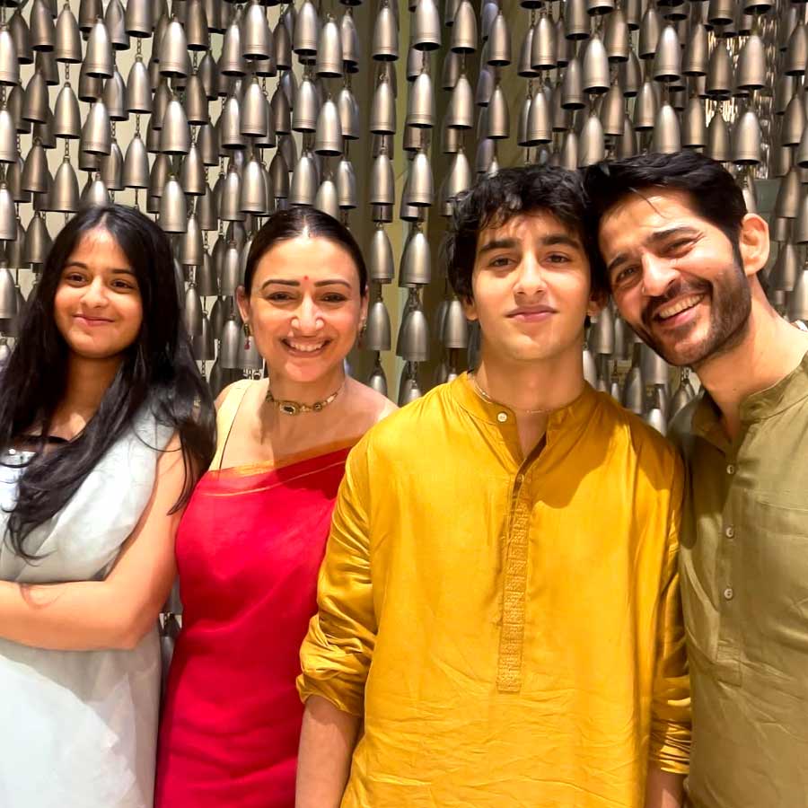 সন্তানদের কী ভাবে পালন করেন অভিনেতা হীতেন তেজওয়ানি?