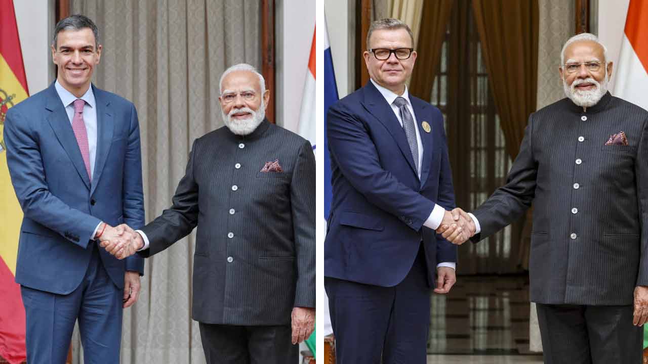 (বাঁ দিকে) বুধবার স্পেনের প্রেসিডেন্ট পেড্রো সানচেজ় সঙ্গে প্রধানমন্ত্রী নরেন্দ্র মোদী। ফিনল্যান্ডের প্রধানমন্ত্রী পেট্টেরি অর্পোর সঙ্গে মোদী (ডান দিকে)।