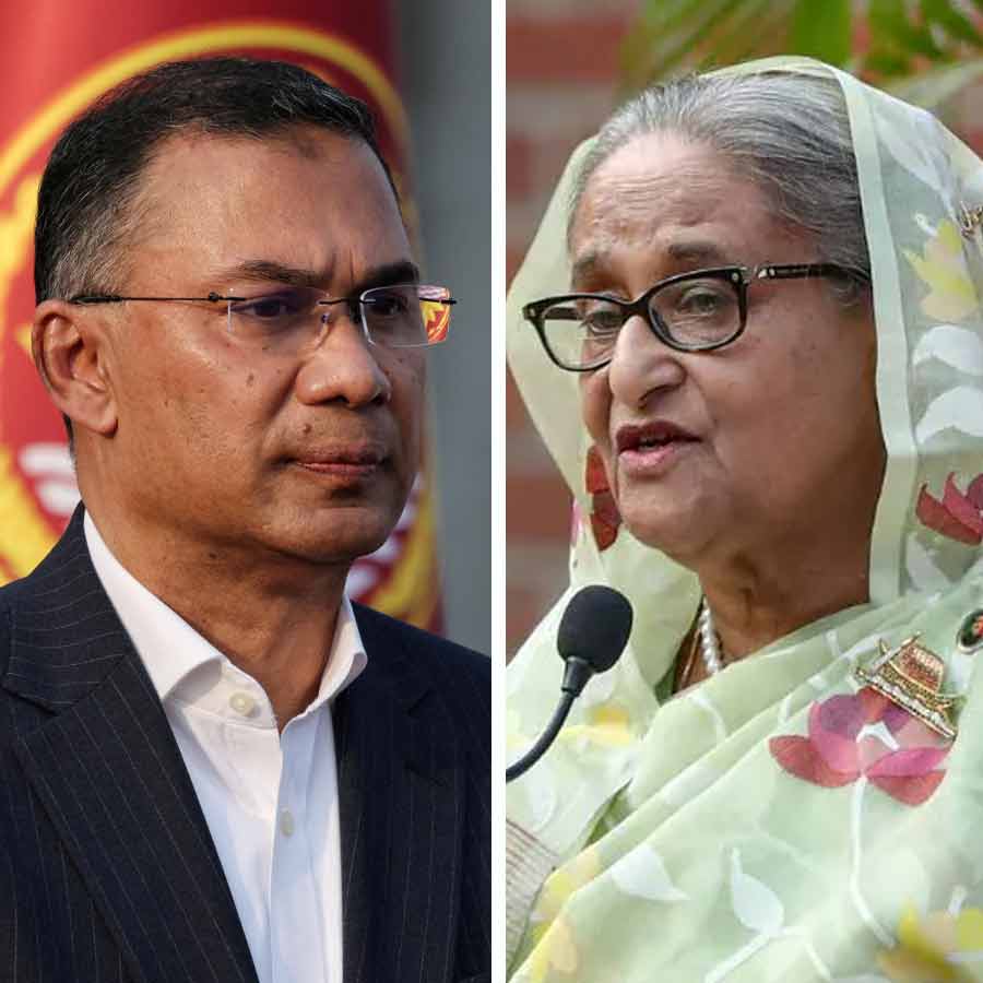 (বাঁ দিকে) বাংলাদেশের প্রধানমন্ত্রী তারেক রহমান। প্রাক্তন প্রধানমন্ত্রী শেখ হাসিনা (ডান দিকে)।