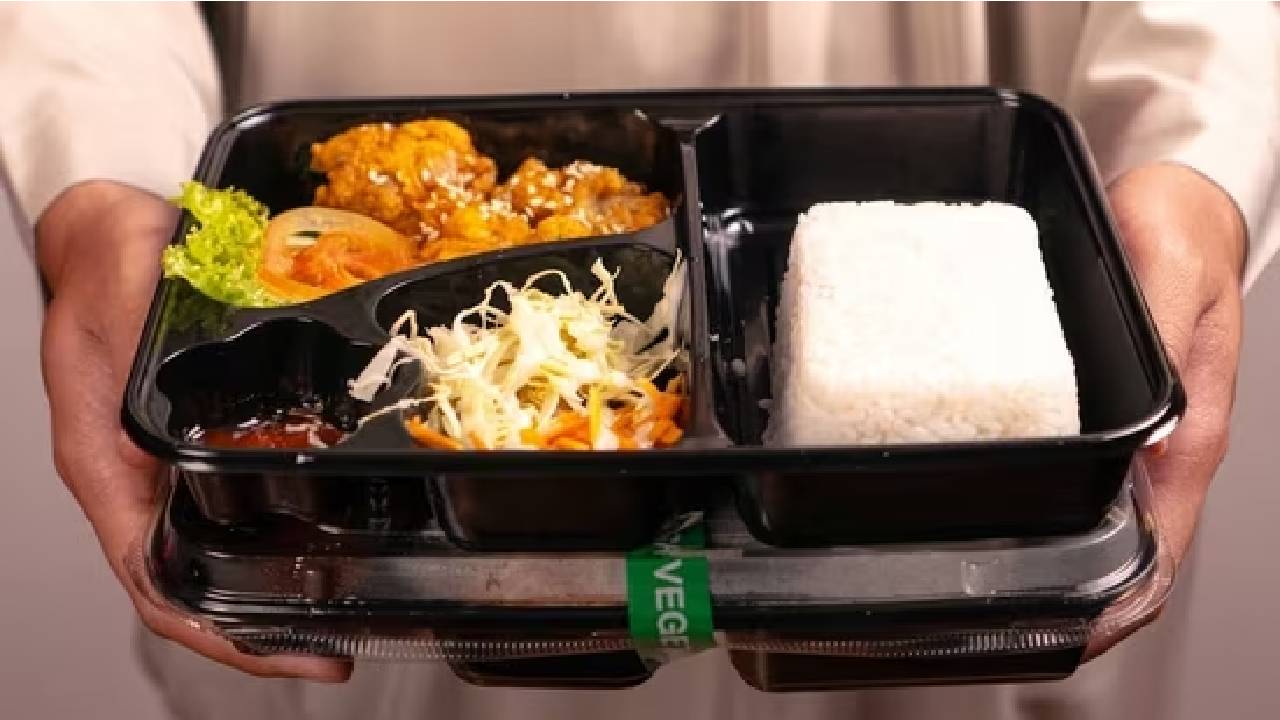 প্লাস্টিকের কালো কৌটোগুলির পুনর্ব্যবহারে কতটা ক্ষতি হচ্ছে?