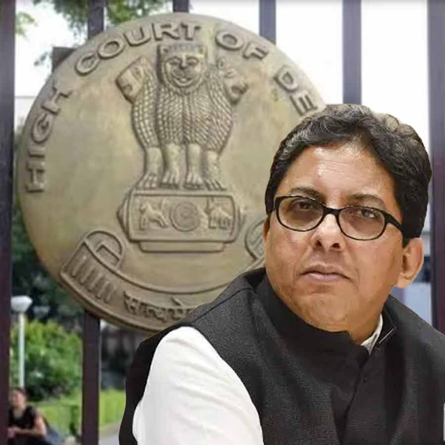 Former Chief Secretary Alapan Banerjee hits out at Delhi High Court, rejects review plea on CAT transfer