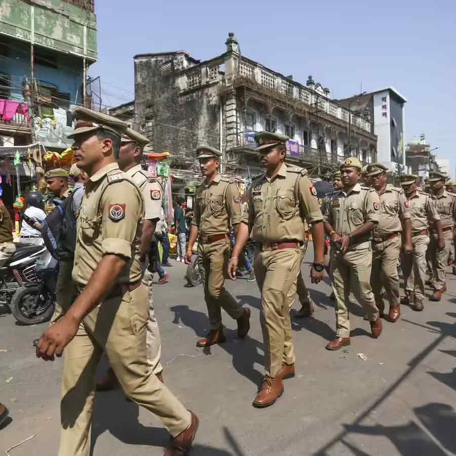 ঘটনাস্থলে পুলিশ। ছবি: সংগৃহীত।
