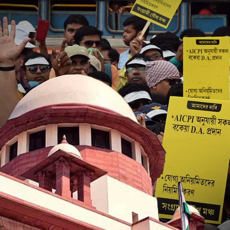 বকেয়া ডিএ নিয়ে সুপ্রিম কোর্টে আদালত অবমাননার মামলা করতে চায় সংগ্রামী যৌথমঞ্চ।