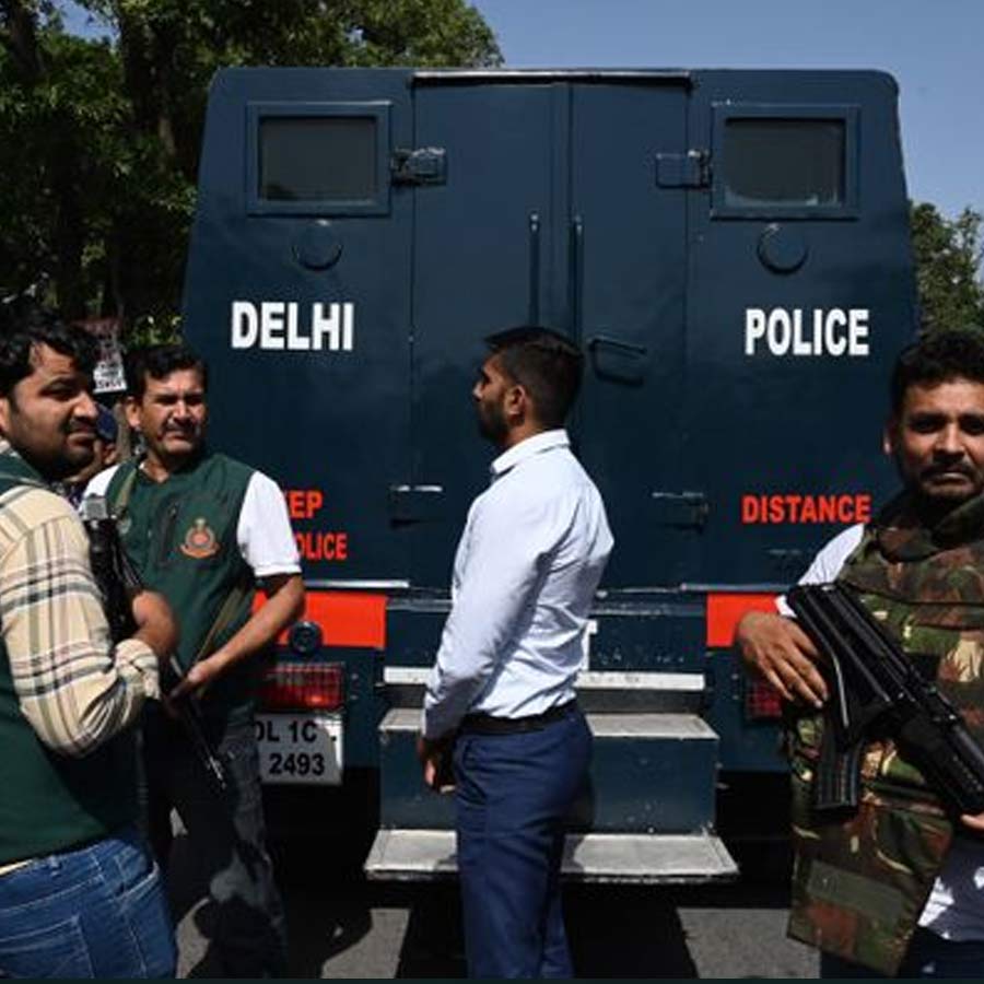 Delhi Police arrested Lady Don Madam Zeher alias Neha, all need to know about her