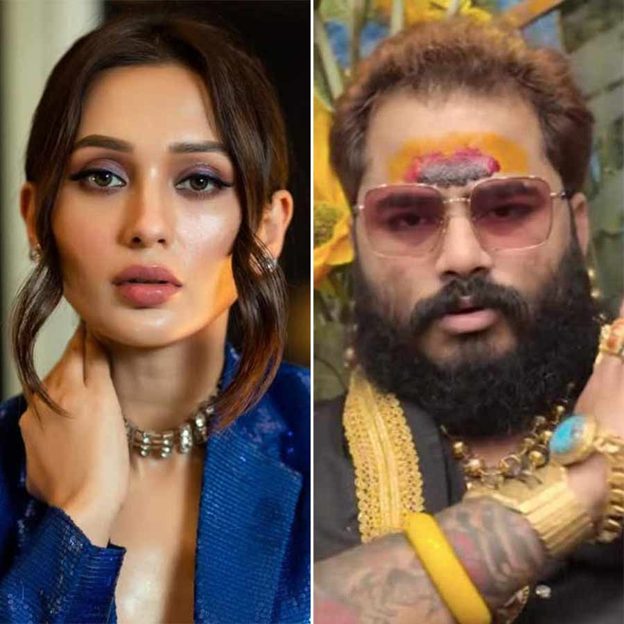 মিমি চক্রবর্তীর বিরুদ্ধে অভিযোগ দায়ের তনয় শাস্ত্রীর।