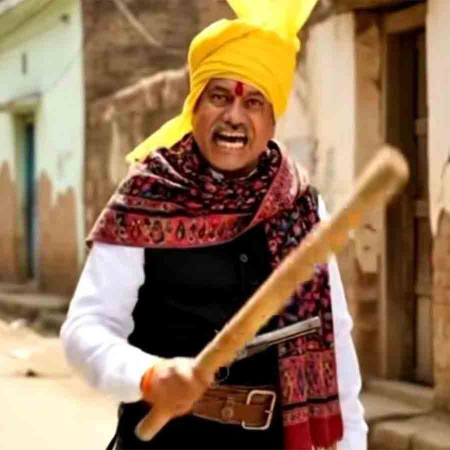 সমাজ মাধ্যমে ছড়াচ্ছে এমনই নানা ছবি।