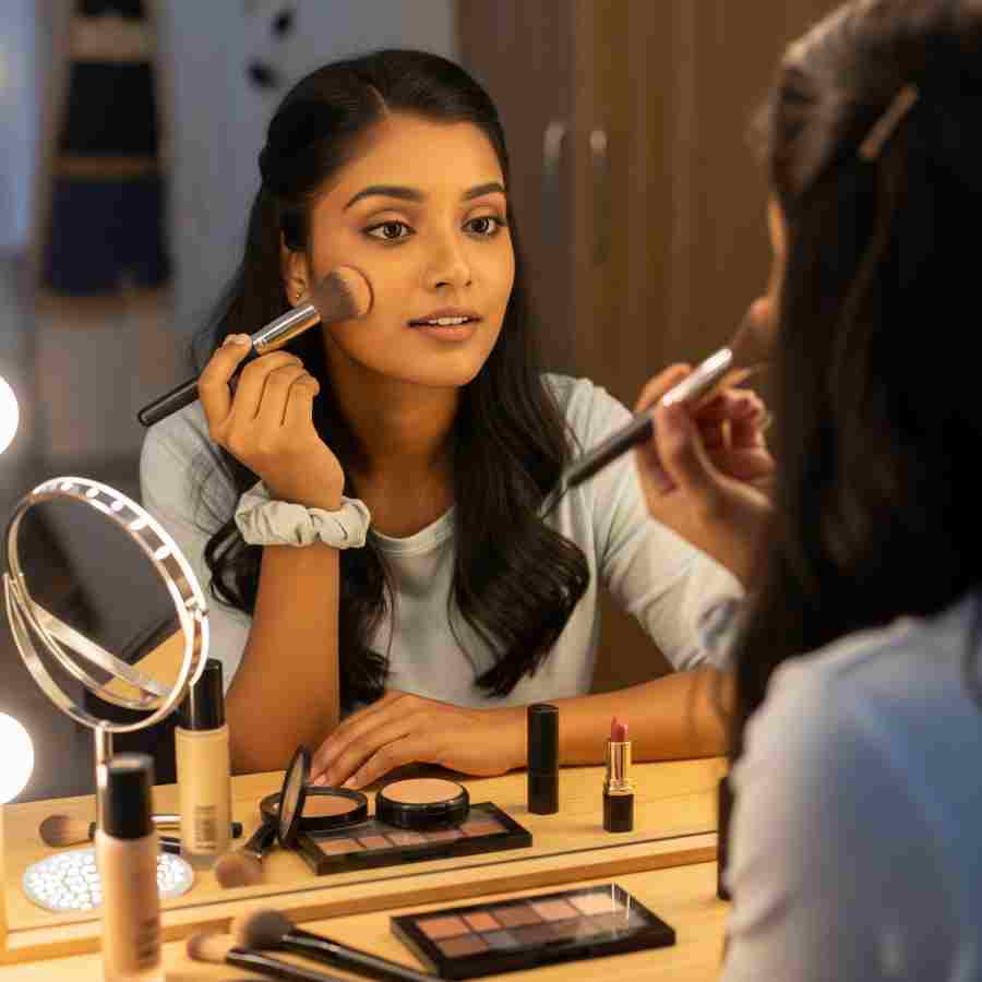 How to cover acne marks while doing makeup