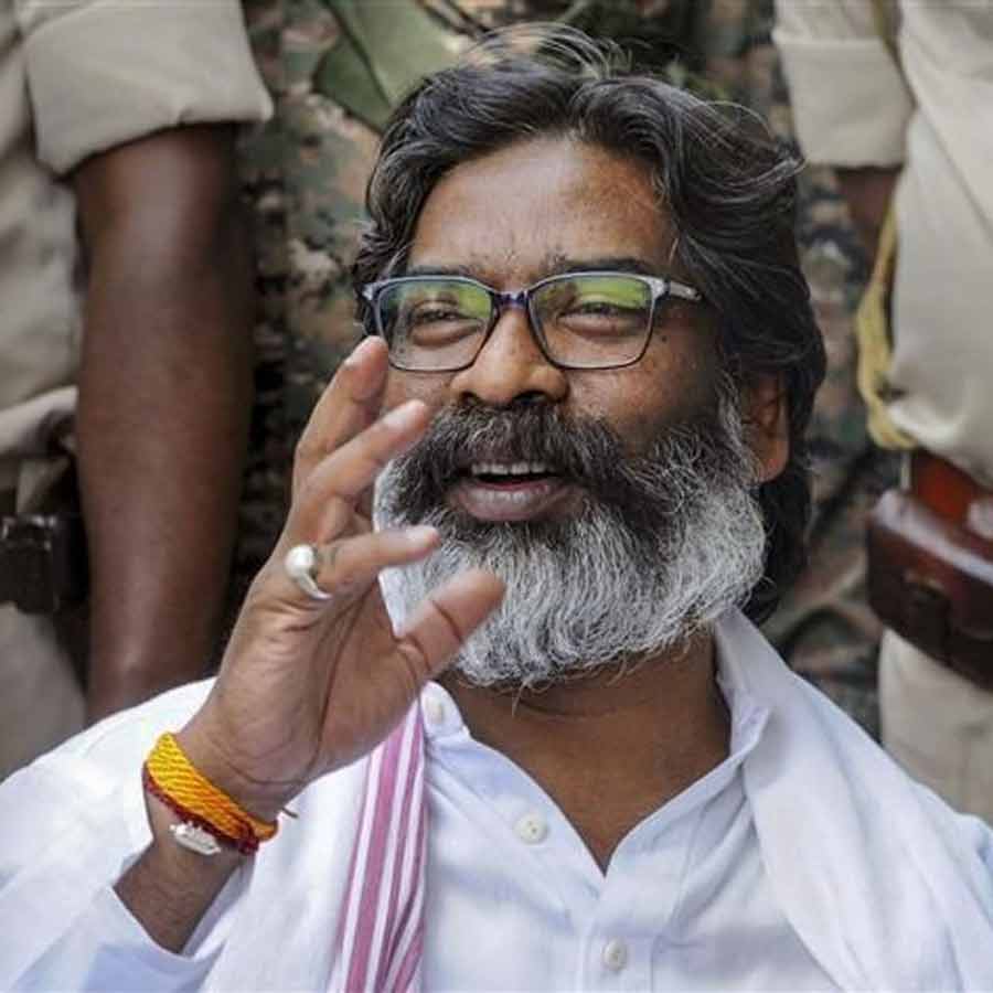 Supreme Court stays case against Hemant Soren by ED for allegedly skipping summons dgtl