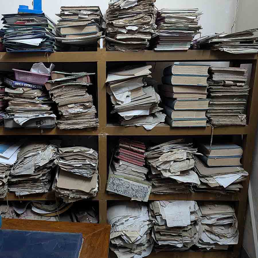 Madhya Pradesh businessman loaned 35,000 rupees to the British In 1917, his Grandson is trying to get it back