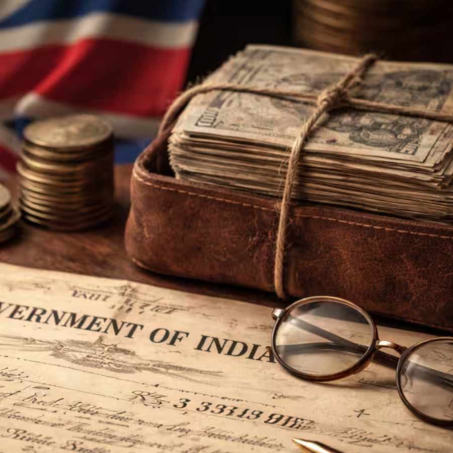 Madhya Pradesh businessman loaned 35,000 rupees to the British In 1917, his Grandson is trying to get it back