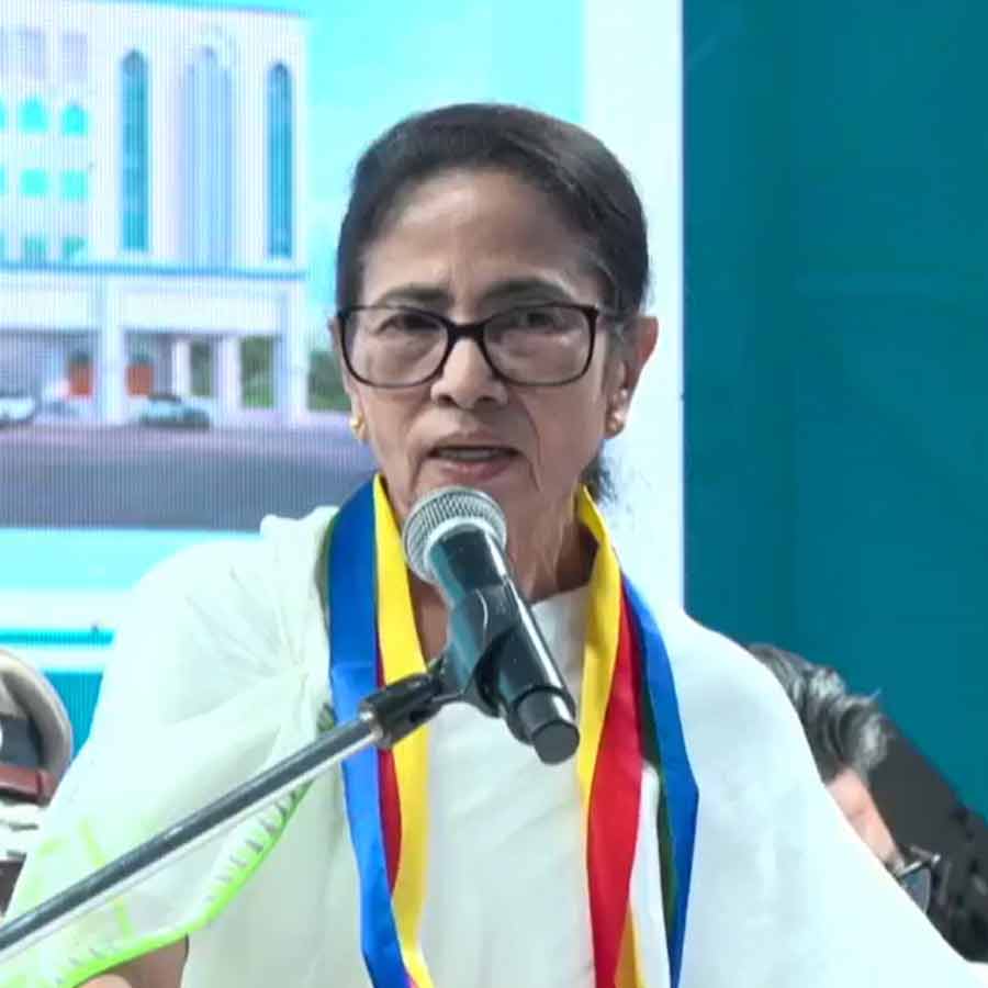 CM Mamata Banerjee says that names of 1 crore 20 lakhs people might be axed from SIR list