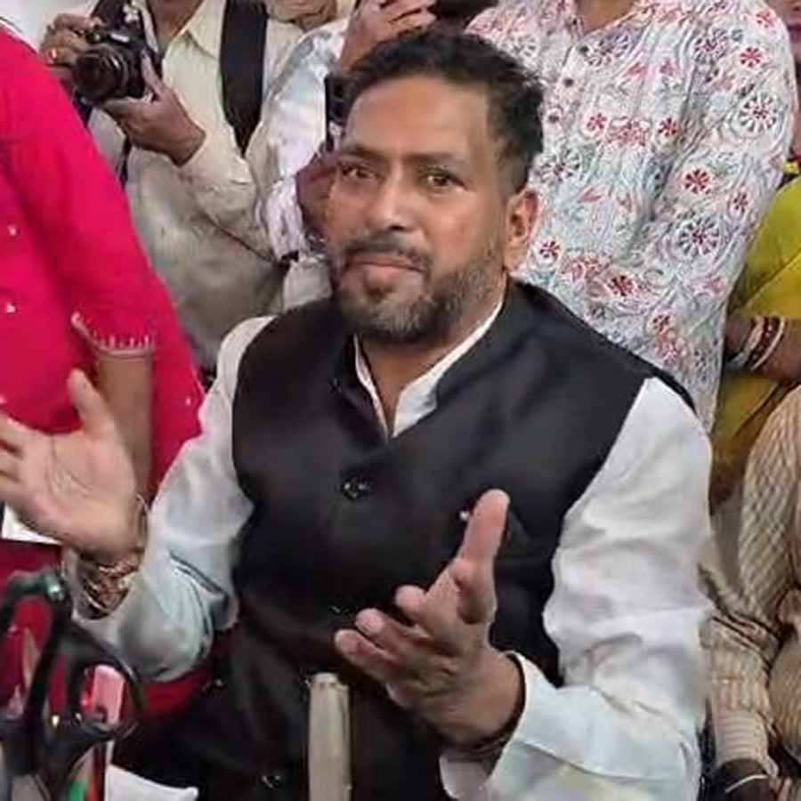 খাদ্য সুরক্ষা দফতরে শিলিগুড়ির বিধায়ক শংকর ঘোষ।