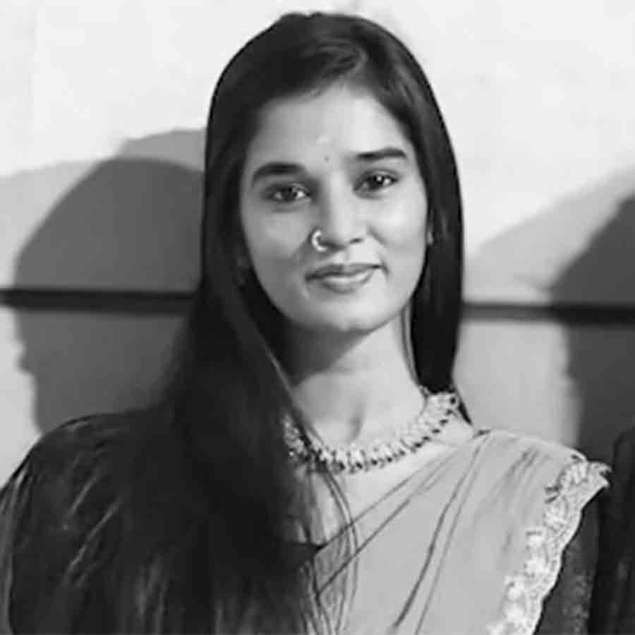 মৃত তরুণী বোনু কোমালি। ছবি: সংগৃহীত।