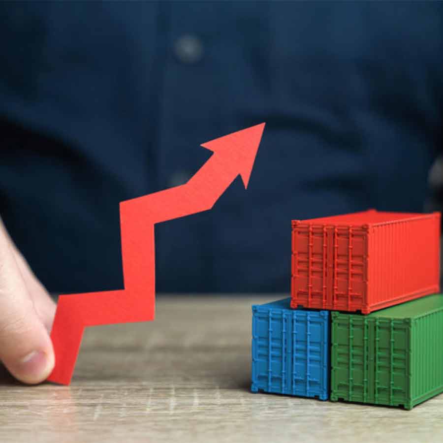 US trade deficit in goods widened to a record level of 1.24 trillion Dollar in 2025 amid tariff policy of Donald Trump