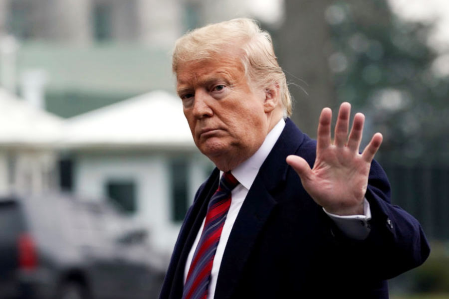 US trade deficit in goods widened to a record level of 1.24 trillion Dollar in 2025 amid tariff policy of Donald Trump