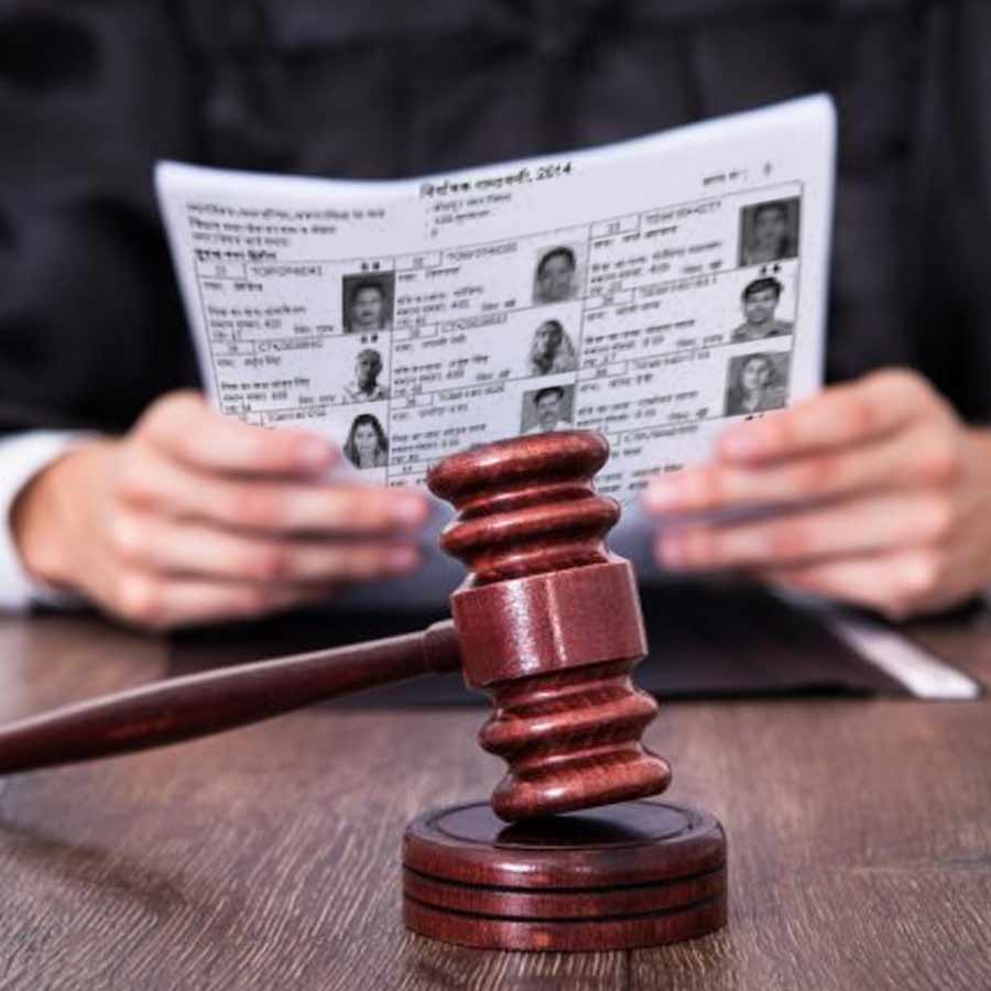 Calcutta High Court has asked for judges from Odisha and Jharkhand for SIR process in West Bengal dgtl