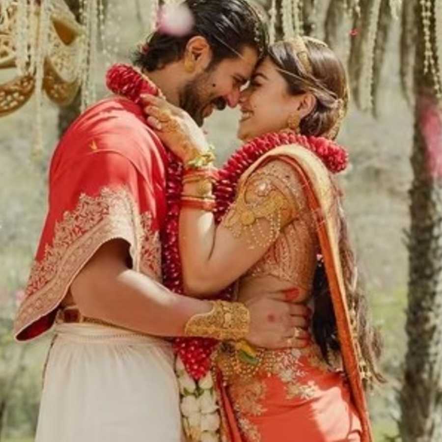 বিজয়-রশ্মিকার মোট সম্পত্তি কত?