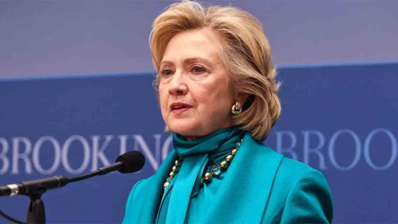 প্রাক্তন মার্কিন বিদেশসচিব হিলারি ক্লিন্টন।