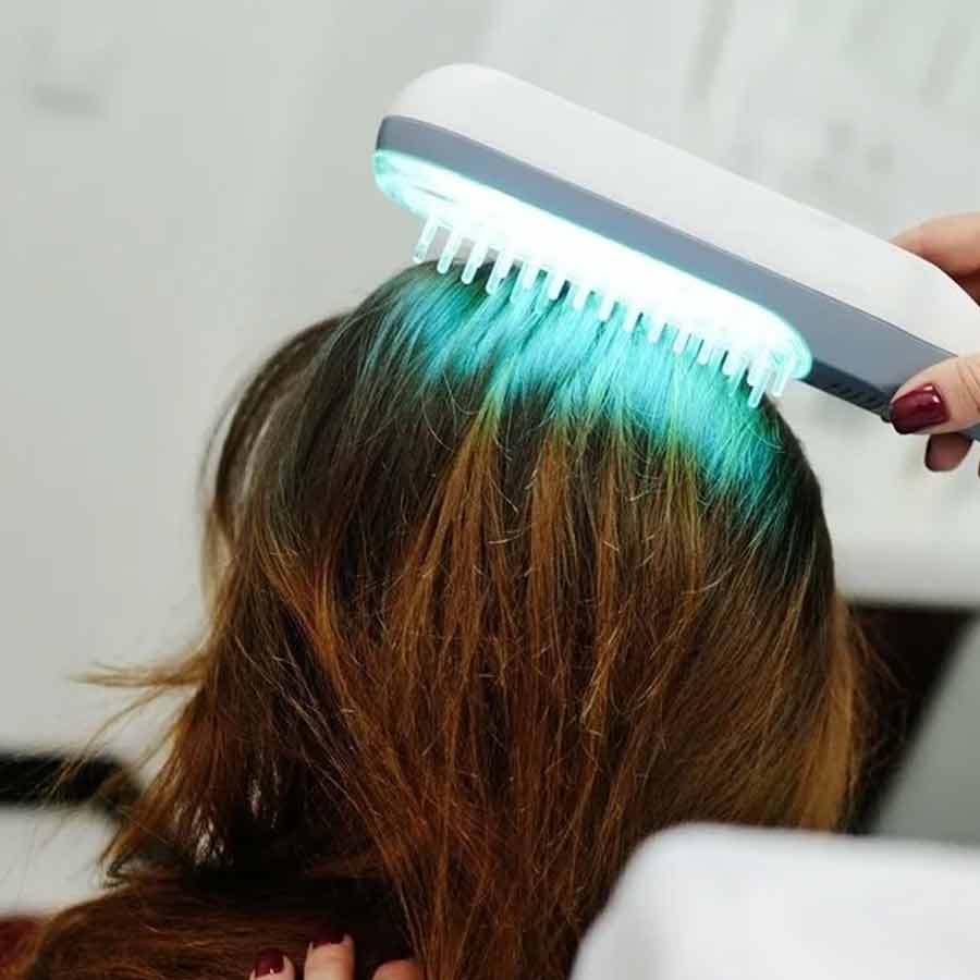 Scientists have developed a flexible near-infrared light therapy system that cut Hair Loss