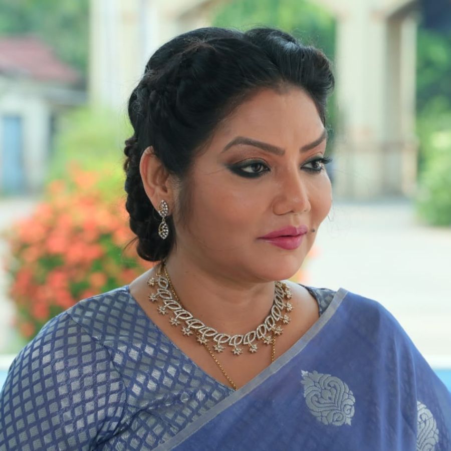 এখন কেমন আছেন অভিনেত্রী দোলন রায়ের মা?