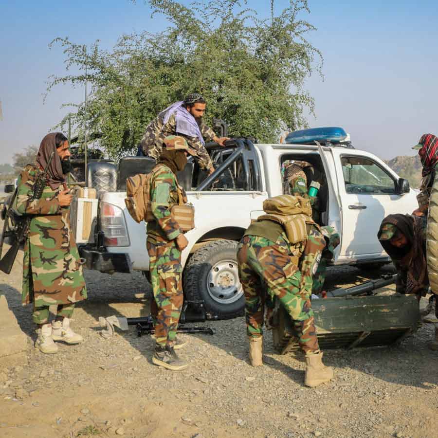 আরও জোরালো হচ্ছে পাক-আফগান সংঘর্ষ। ছবি: রয়টার্স।