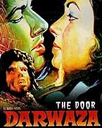 ১৯৭৮ সালে ‘দরওয়াজ়া’ ছবিটি মুক্তি পেলে বক্সঅফিসে সাফল্যের বন্যা বয়ে যায়। মুক্তির দিন কয়েকের মধ্যেই প্রচুর ব্যবসা করে ফেলে ছবিটি। ‘দরওয়াজ়া’ দেখে দর্শক এত ভয় পেয়েছিলেন যে, একা একা দেখতে যাওয়ার সাহসই দেখাতেন না কেউ।