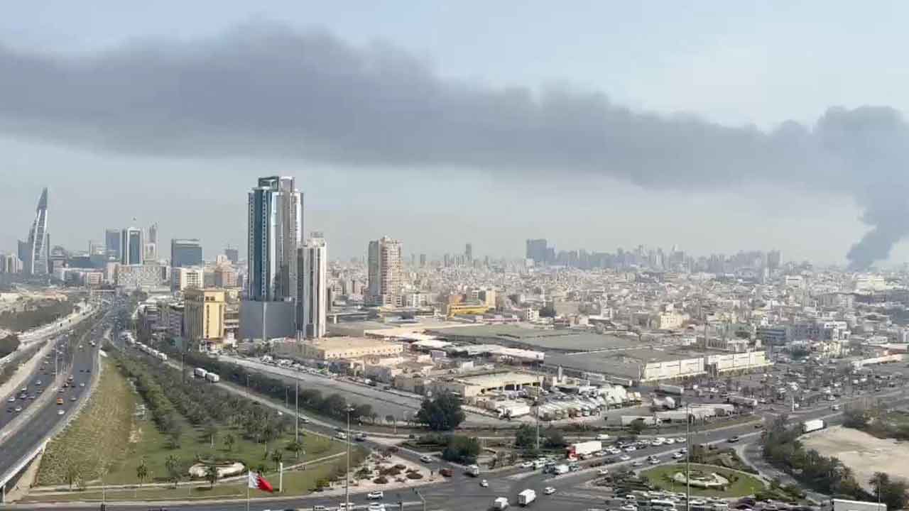 বন্ধ হয়ে গেল দুবাইয়ের আকাশ।