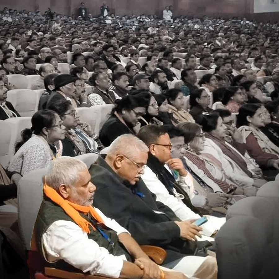 BJP’s top organizational boss seats in audience at Amit Shah’s programme, BL Santosh’s silent presence sparks curiosity in Bengal BJP