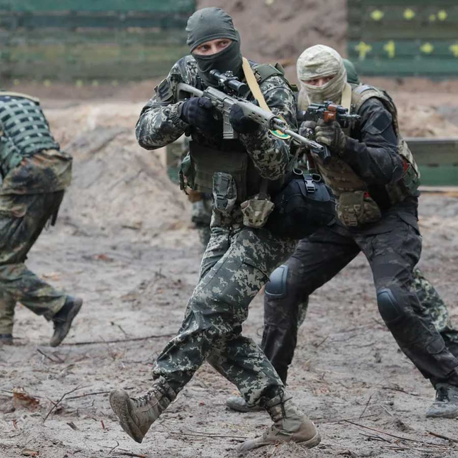 Top 10 Prophecies of Baba Vanga, Nostradamus and living Nostradamus for 2026