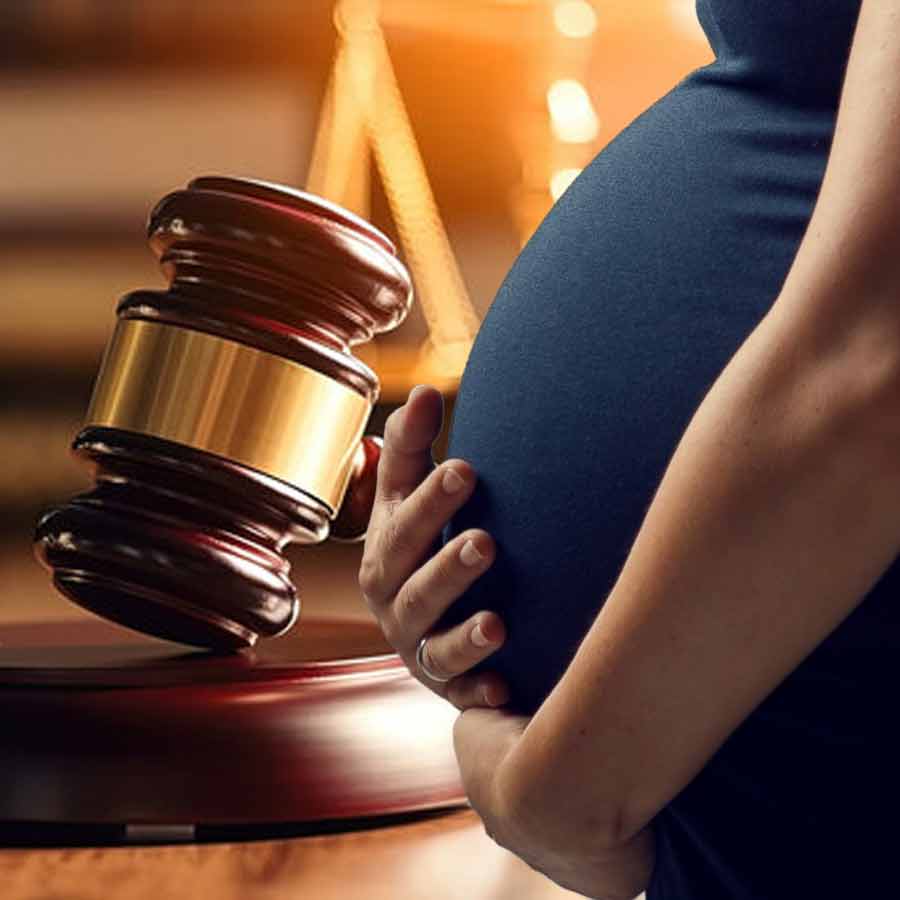 তরুণীকে গর্ভপাতের অনুমতি দিল পঞ্জাব এবং হরিয়ানা হাই কোর্ট।