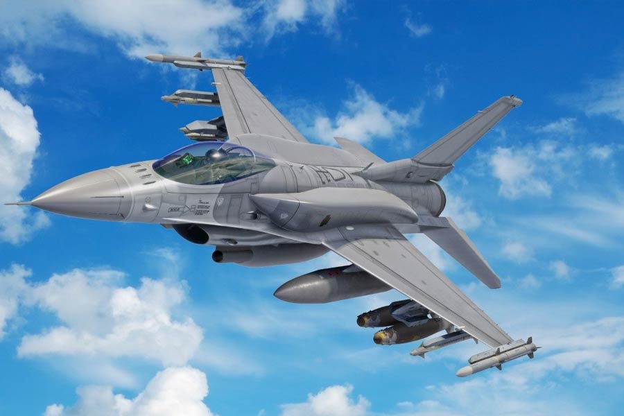 Taiwan air force locks on China’s J-16 fighter jets by US made F-16 Viper amid PLA blockade 