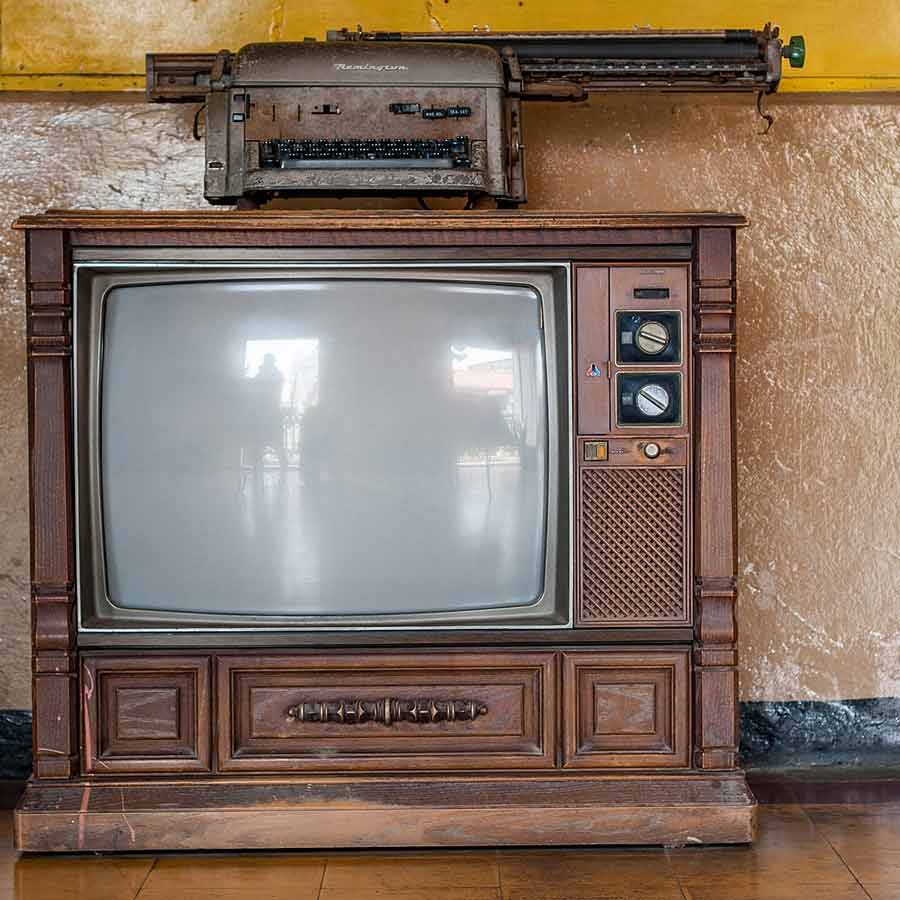 আশির দশকে তখন ঘরে ঘরে টেলিভিশন আসেনি। তবুও কম সময়ে দর্শকের মধ্যে বিপুল জনপ্রিয় হয়ে উঠেছিল একটি হিন্দি ধারাবাহিক।