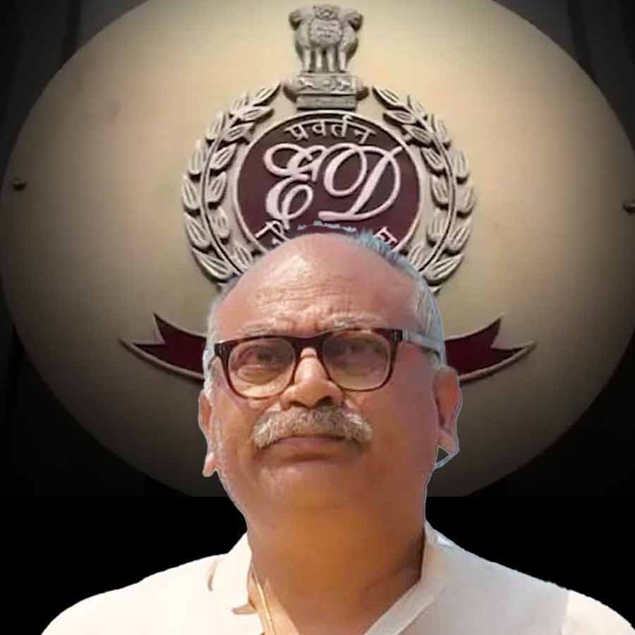 মন্ত্রী চন্দ্রনাথ সিংহ।