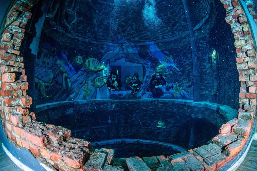 All need to know about World’s Deepest Pool Deep Dive Dubai
