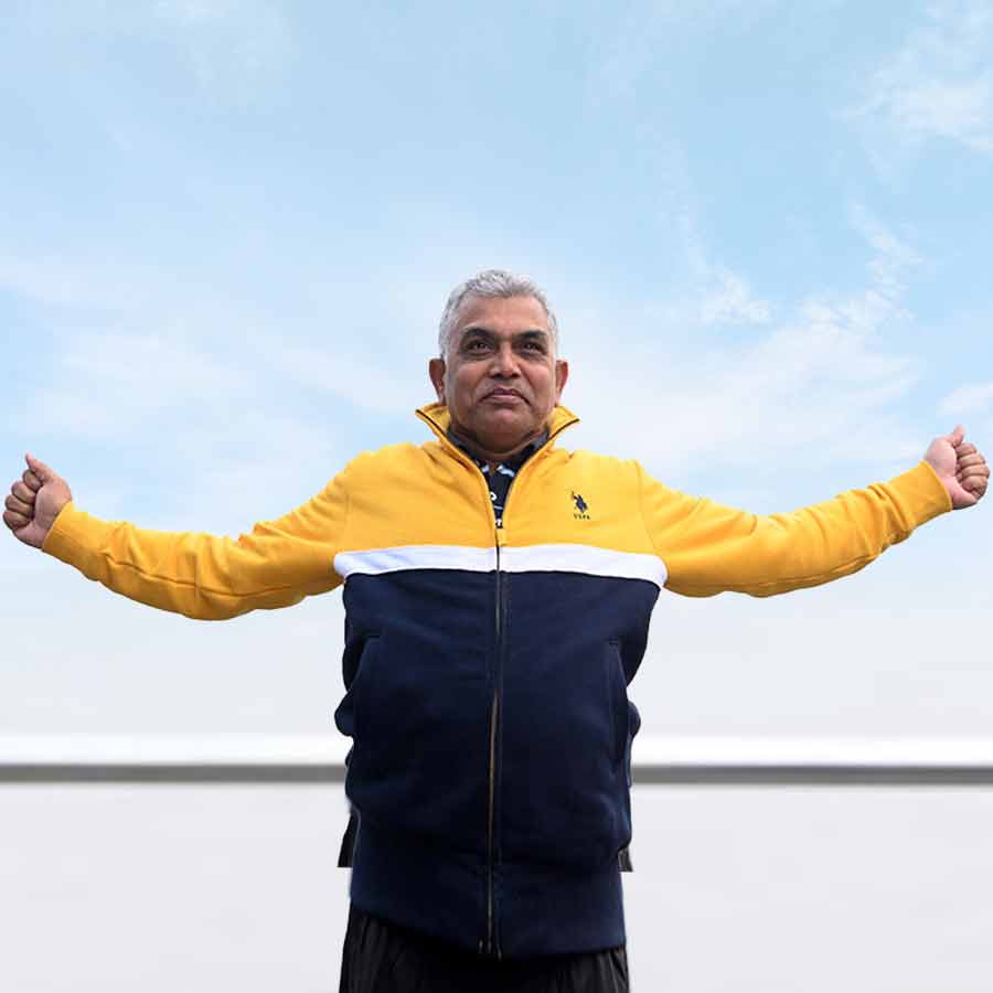 দিলীপ ঘোষকে বড় দায়িত্ব দেওয়া হবে কি না, তা নিয়ে দলের অন্দরে নানা তত্ত্ব।