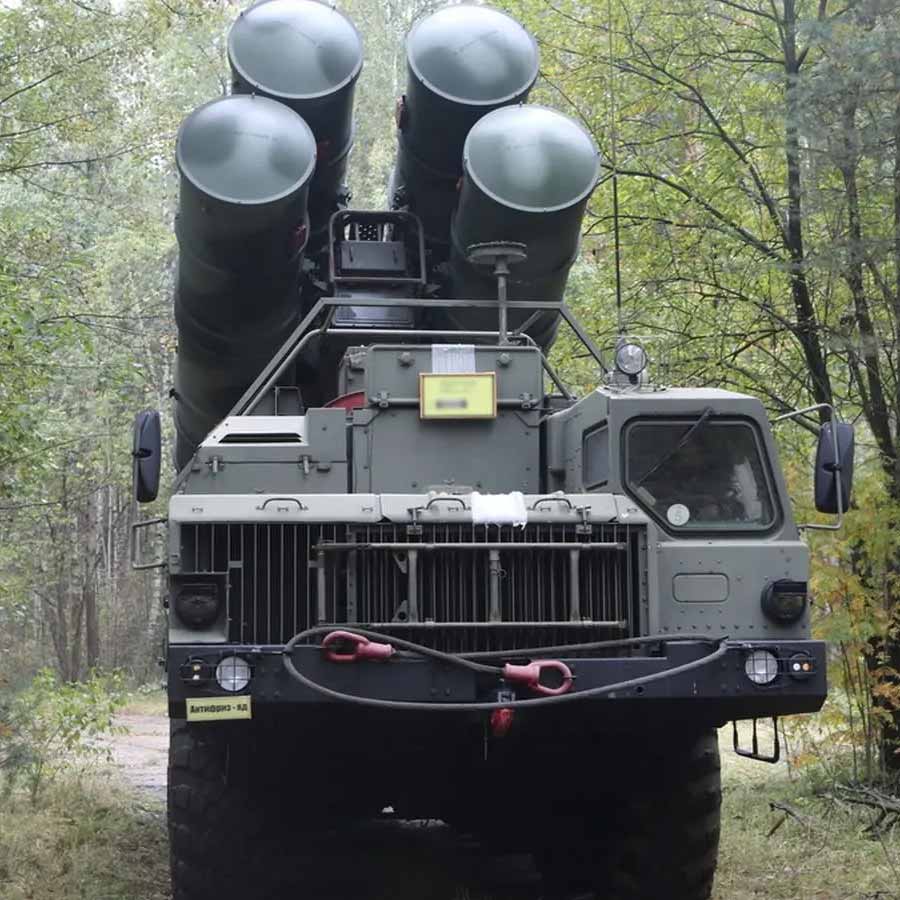 Russian S-400 Triumph air defence systems vulnerability exposed by UK think tank, a big concern for India