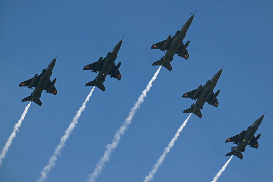 Russian S-400 Triumph air defence systems vulnerability exposed by UK think tank, a big concern for India