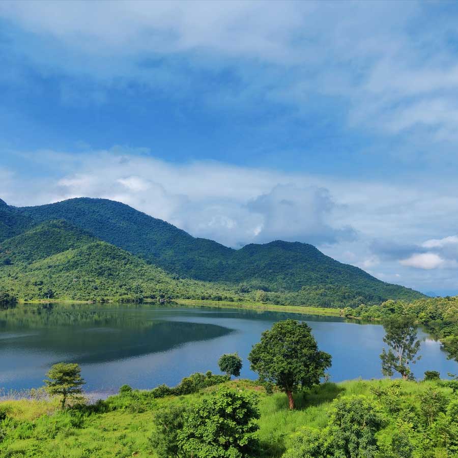 ঘুরে আসুন ওড়িশার রাবণধারা থেকে।