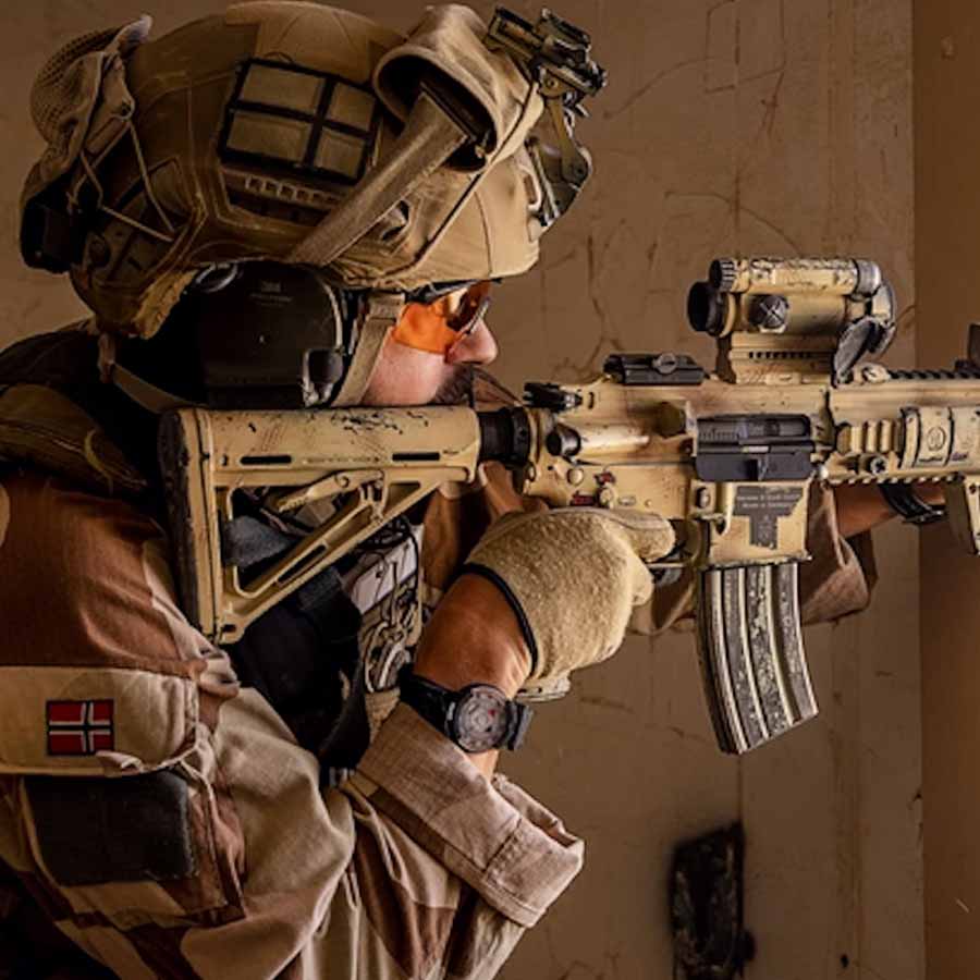 Comparison of military strength between Venezuela and United States amid political tension between two countries