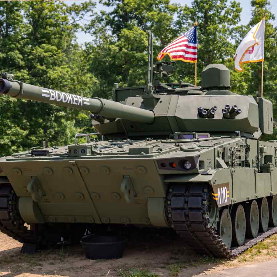 Comparison of military strength between Venezuela and United States amid political tension between two countries