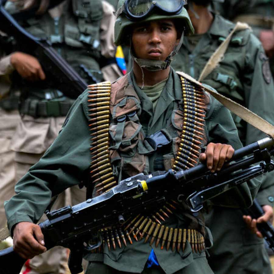 Comparison of military strength between Venezuela and United States amid political tension between two countries