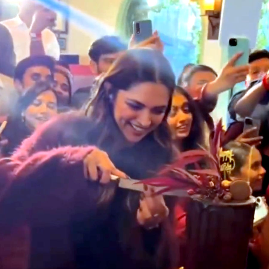 80 তম জন্মদিনে অনুরাগীদের জন্য কত খরচ করলেন দীপিকা?