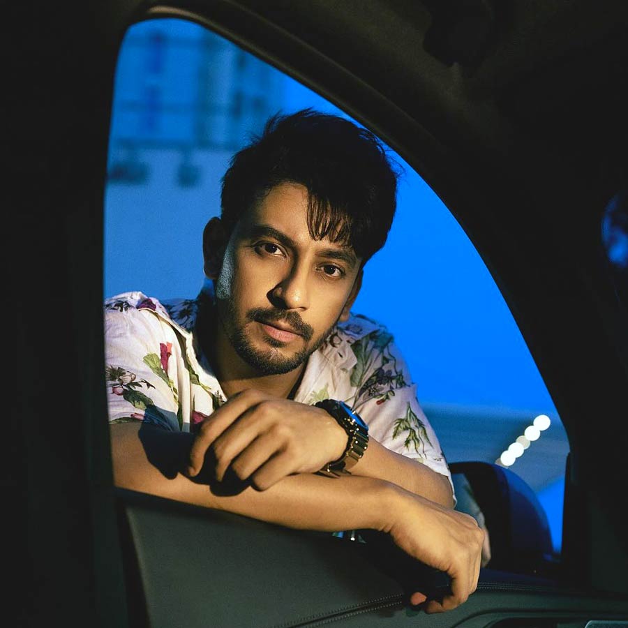 মানসিক অবসাদ কখনও গ্রাস করেছিল নায়ককে?