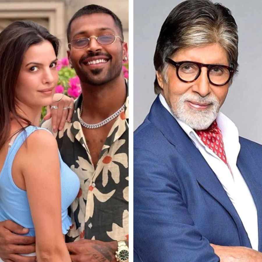 (বাঁ দিকে) হার্দিক ও মাহিকা , (ডান দিকে) অমিতাভ বচ্চন।