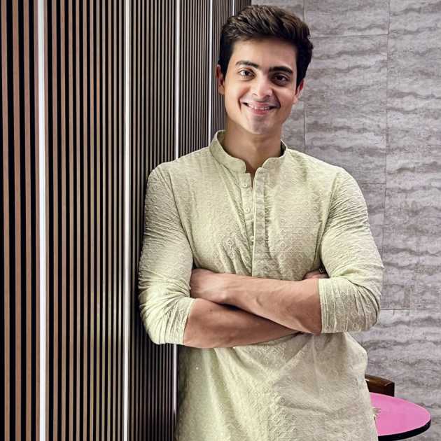 কী পরিকল্পনা করেছেন অভিনেতা দিব্যজ্যোতি দত্ত।