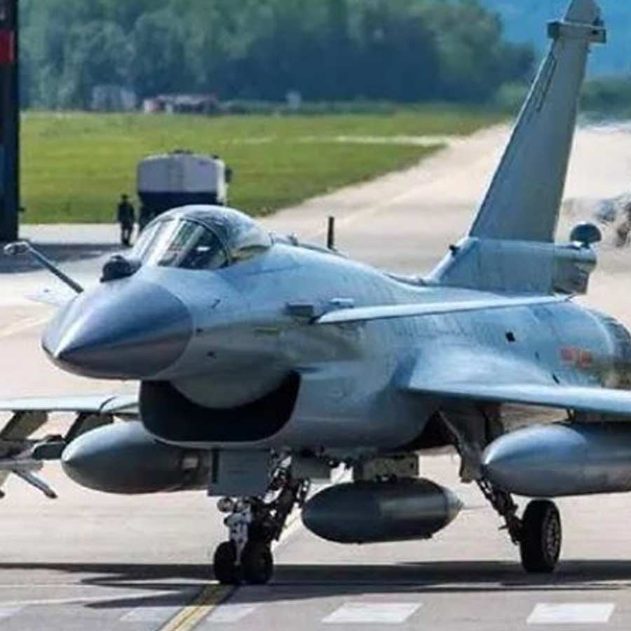 China challenges US, Russia, France fighter jets market through its cheap warplanes 