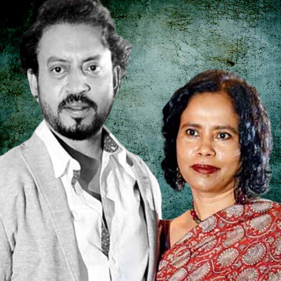 ইরফানের স্মৃতিতে এখনও ডুব দেন স্ত্রী সুতপা।