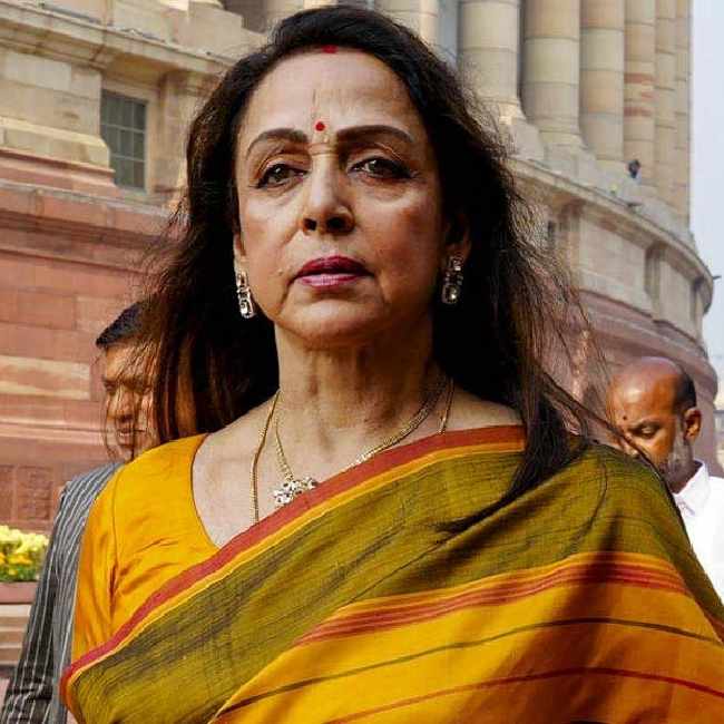 হেমা মালিনী।