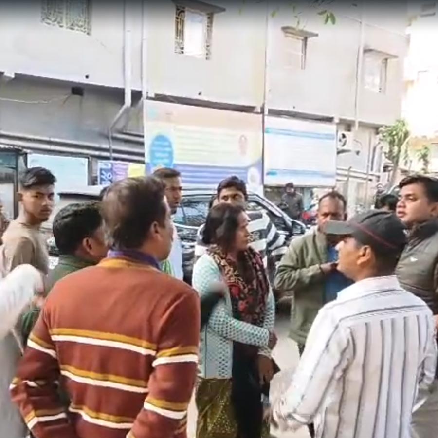 উত্তেজনা বিডিও অফিসে।