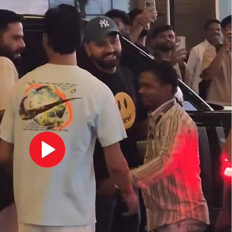 Rohit Sharma got furious over the parents after he bumped into a little girl